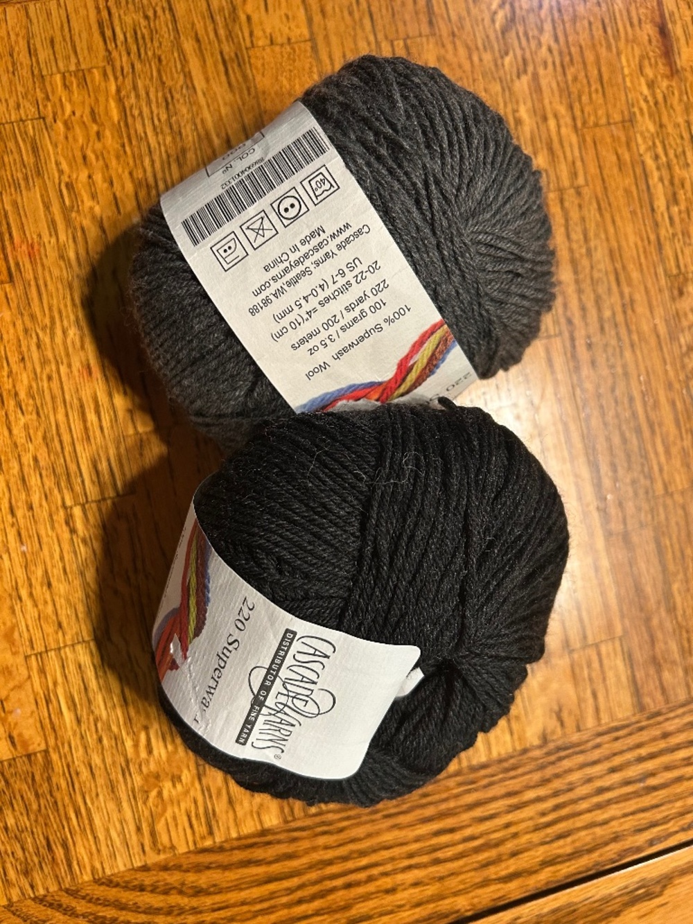 Cascade 220 Yarns 100% superwash wool 2 skeins ea. 3.5 oz.